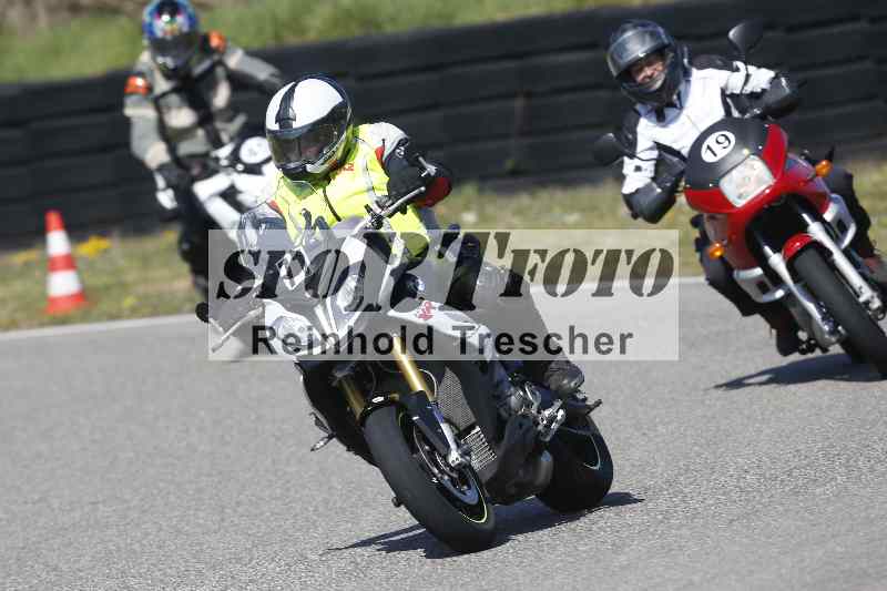 /01 02.04.2026 MAZ ADR/Gruppe gelb Gruppe gruen/19